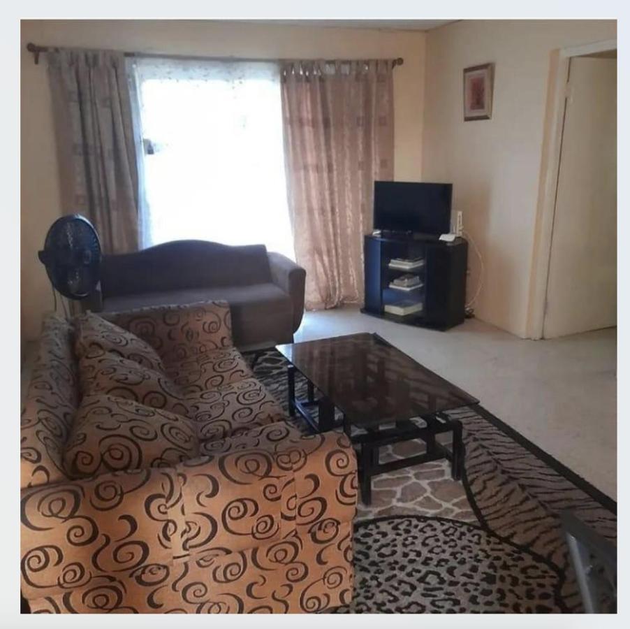 Chelsea Manor Apartment คิงส์ตัน ภายนอก รูปภาพ